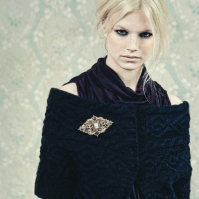 make-up-hair-stylist-women