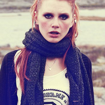 make-up-hair-stylist-women