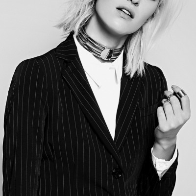 make-up-hair-stylist-women-tryme